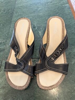 Patrizia  Spring Step  - Mildred Black and Cream Slide Sandals wBuckle Accent